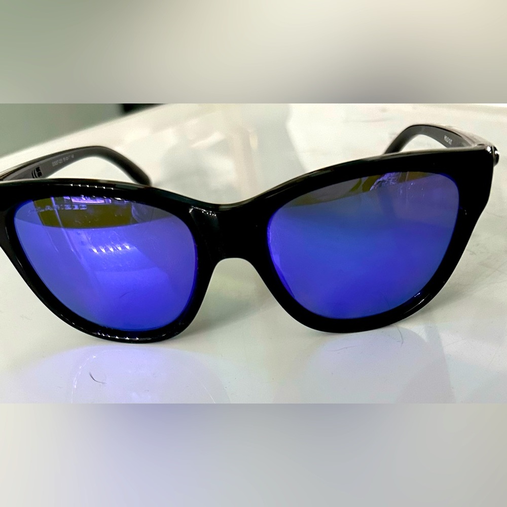 OAKLEY HOLD OUT WOMENS VIOLET IRIDIUM POLARIZED SUN GLASSES